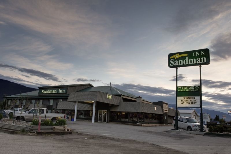 Sandman Inn Mcbride Eksteriør bilde